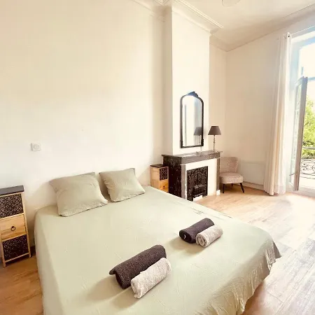 Nemausa Apartis Apartmán Nîmes